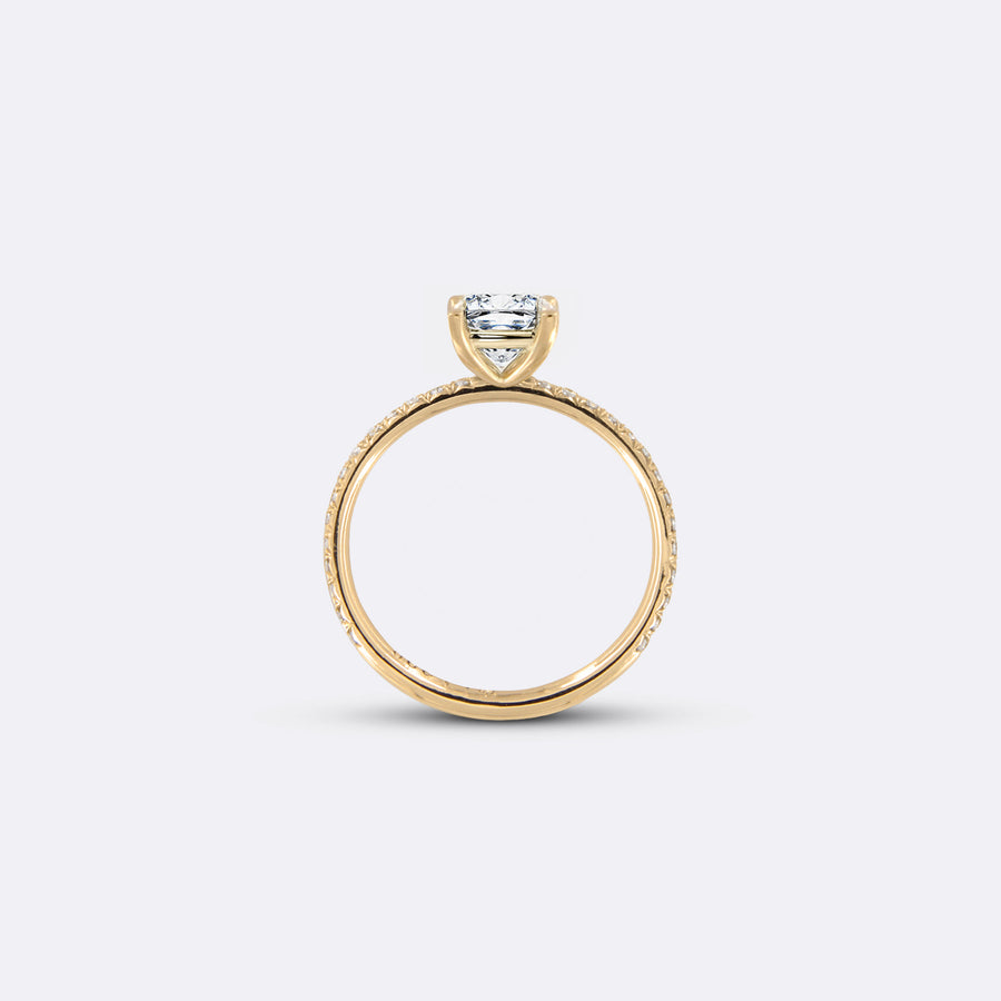 SOLITAIRE PAVÉ ring