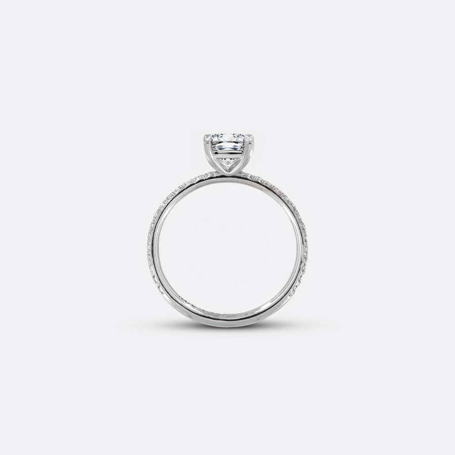 SOLITAIRE PAVÉ ring