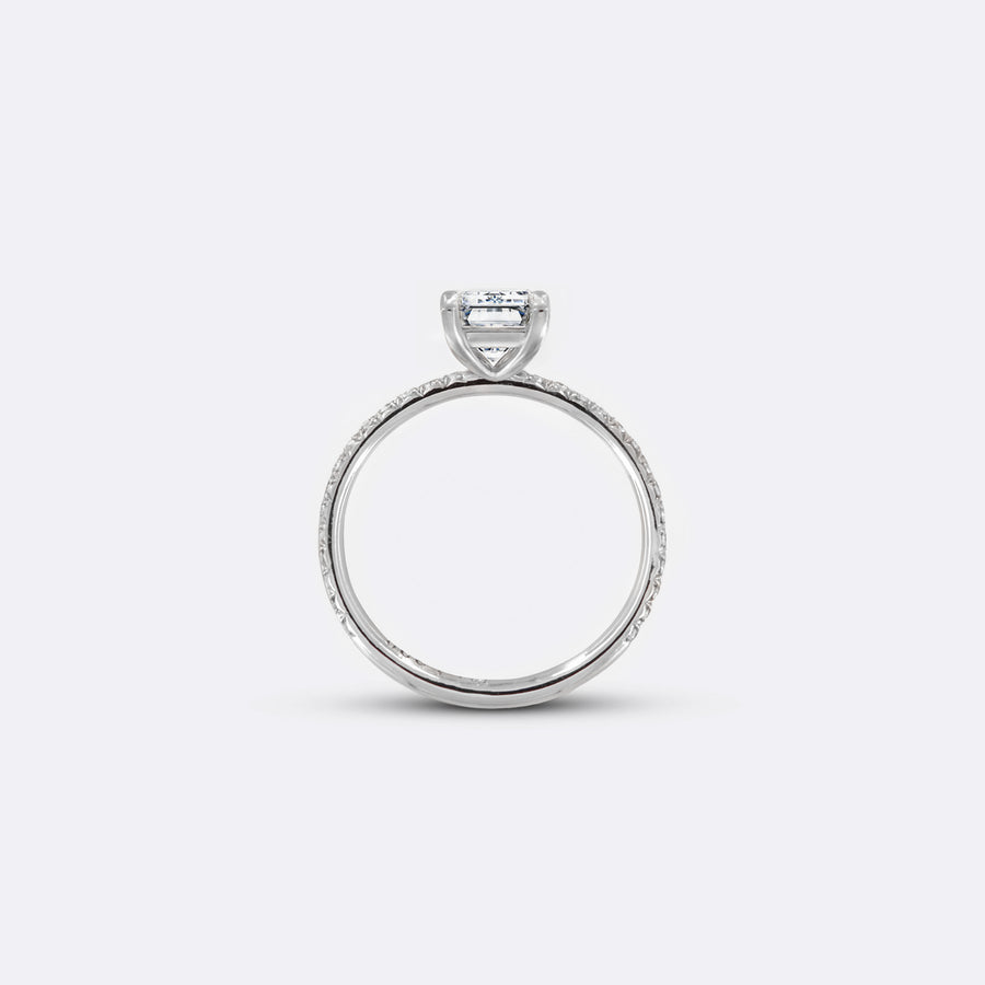 SOLITAIRE PAVÉ ring